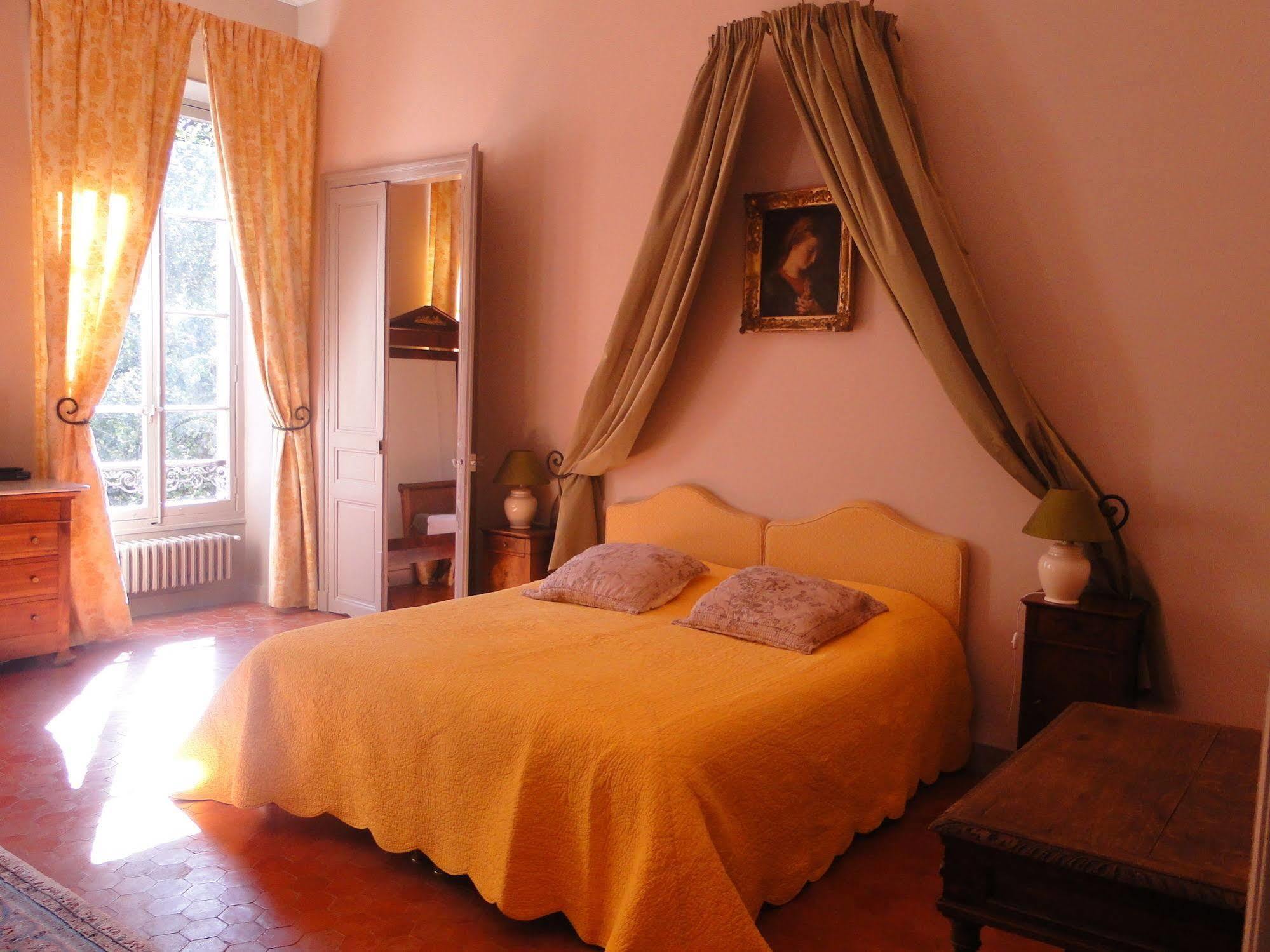 Chateau Juvenal Hotel Saint-Hippolyte-le-Graveyron Екстериор снимка
