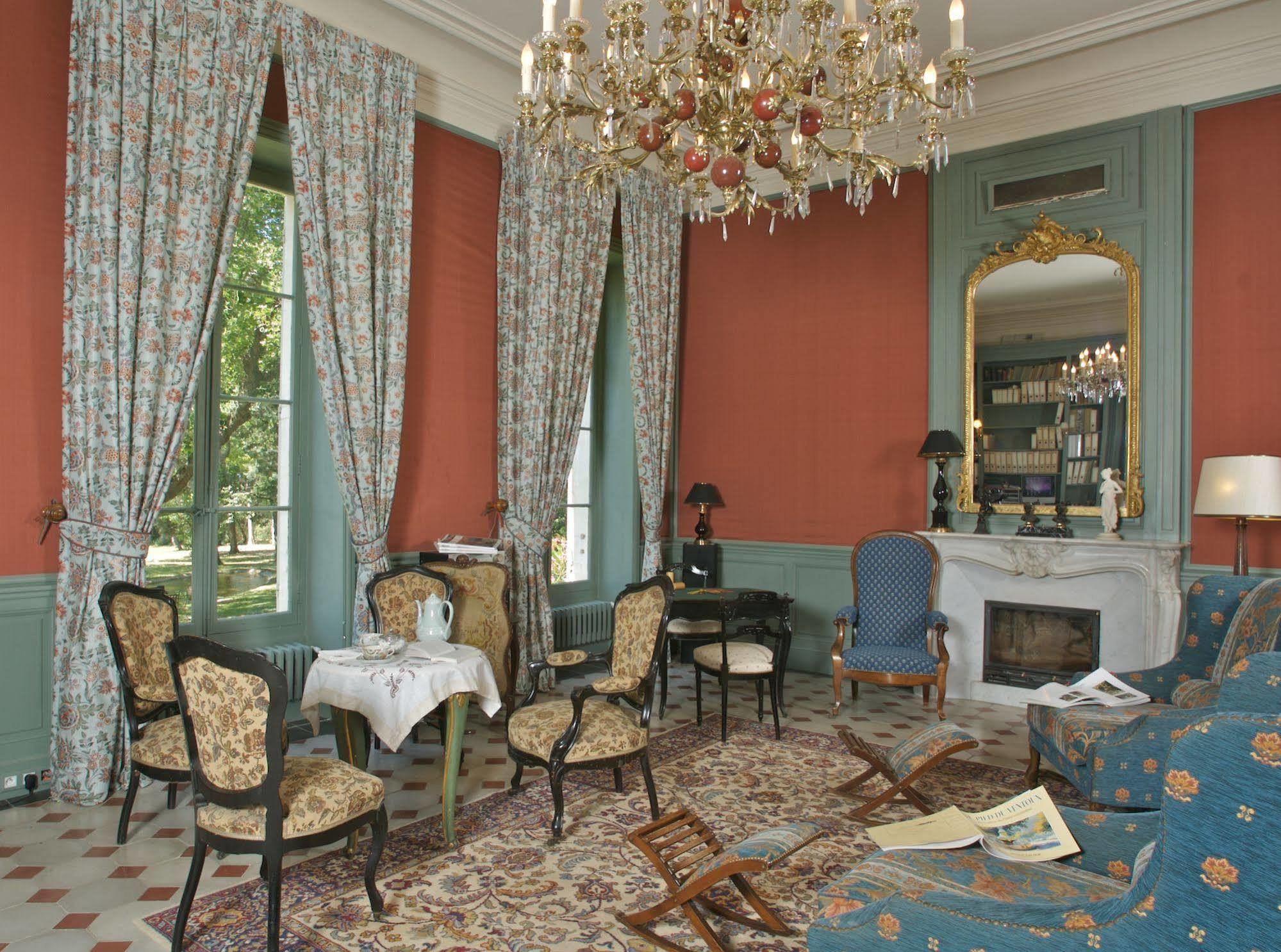 Chateau Juvenal Hotel Saint-Hippolyte-le-Graveyron Екстериор снимка